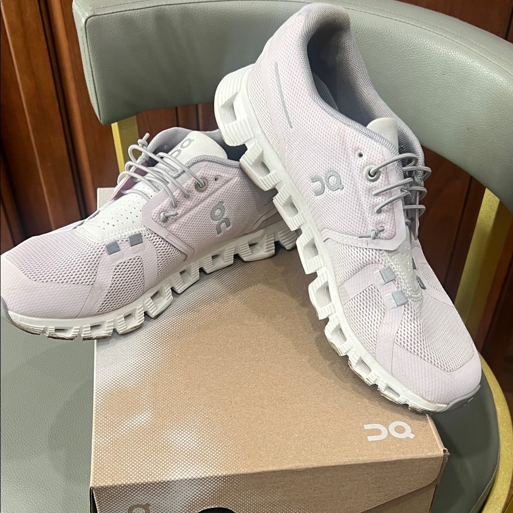 On Running Women's Soft Pink Athletic Shoes